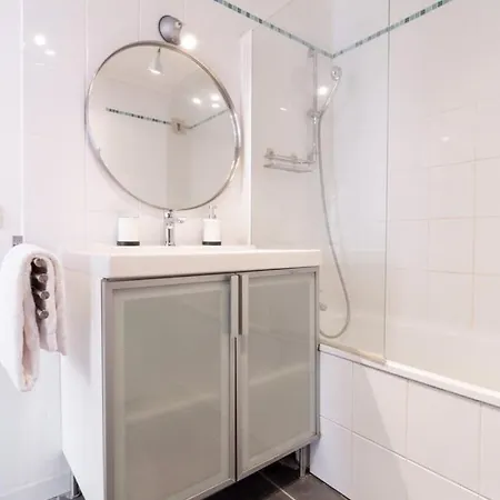 Vieux -nice Neat And Fully Equipped ! Lille